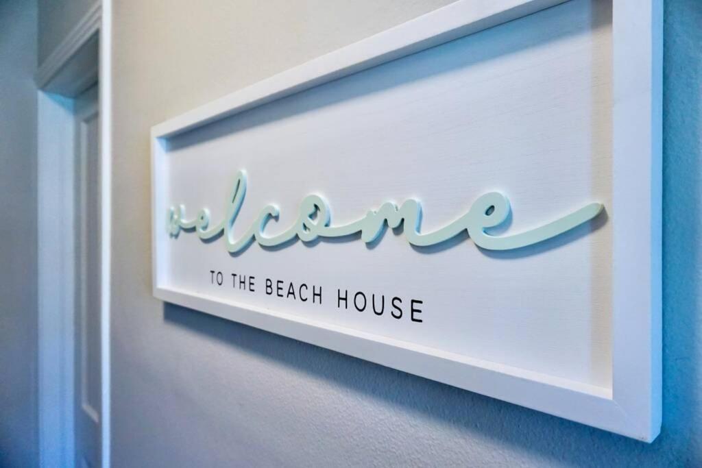 فيلا The Beach House At Seascape Steps From The Beach, Marina And Shops! غرب شاطئ بالم المظهر الخارجي الصورة